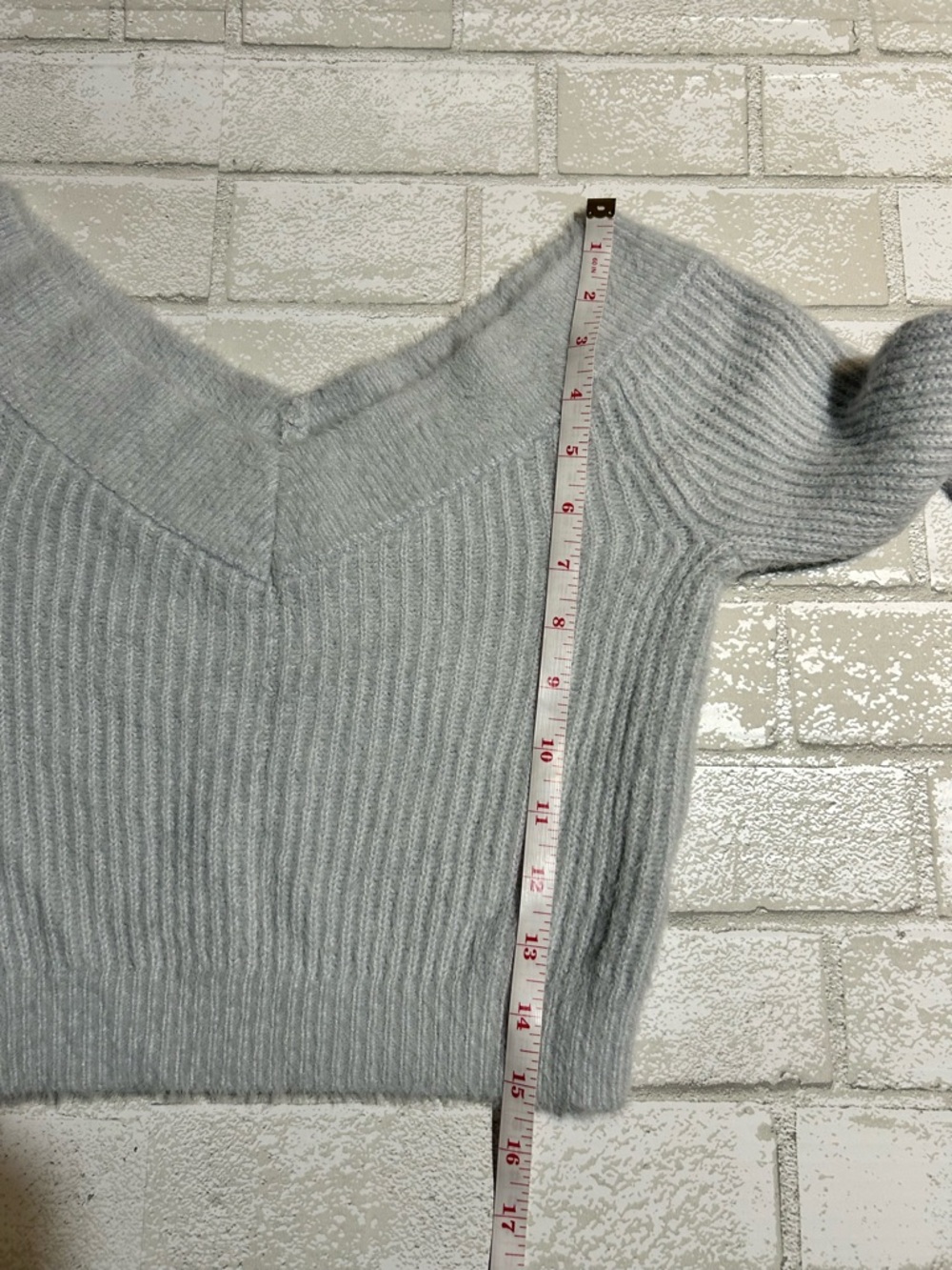 American Eagle Outfitters Off-the-Shoulder Cropped Sweater - Picture 5 of 6
